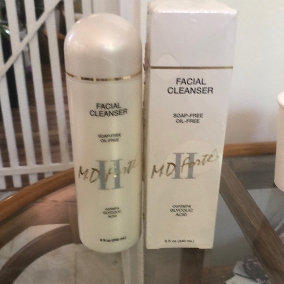 M.D FORTE Facial cleansers two 8-fluid ounce bottles that are very Rare! - Picture 1 of 1